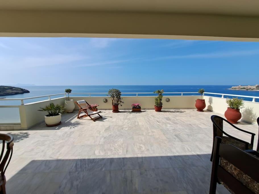 Seaview Flora'S Luxury Apartment-300Meters From The Beach Rétino Exterior foto