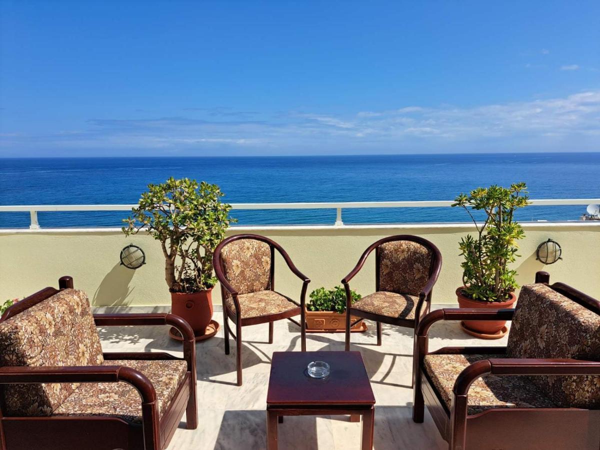 Seaview Flora'S Luxury Apartment-300Meters From The Beach Rétino Exterior foto